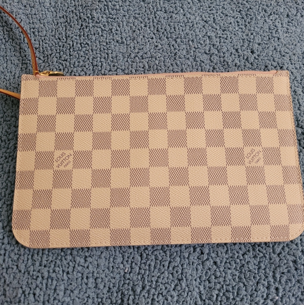 LV Neverful pouch in damier azur